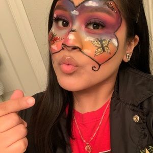 Meet your Posher, Nancy